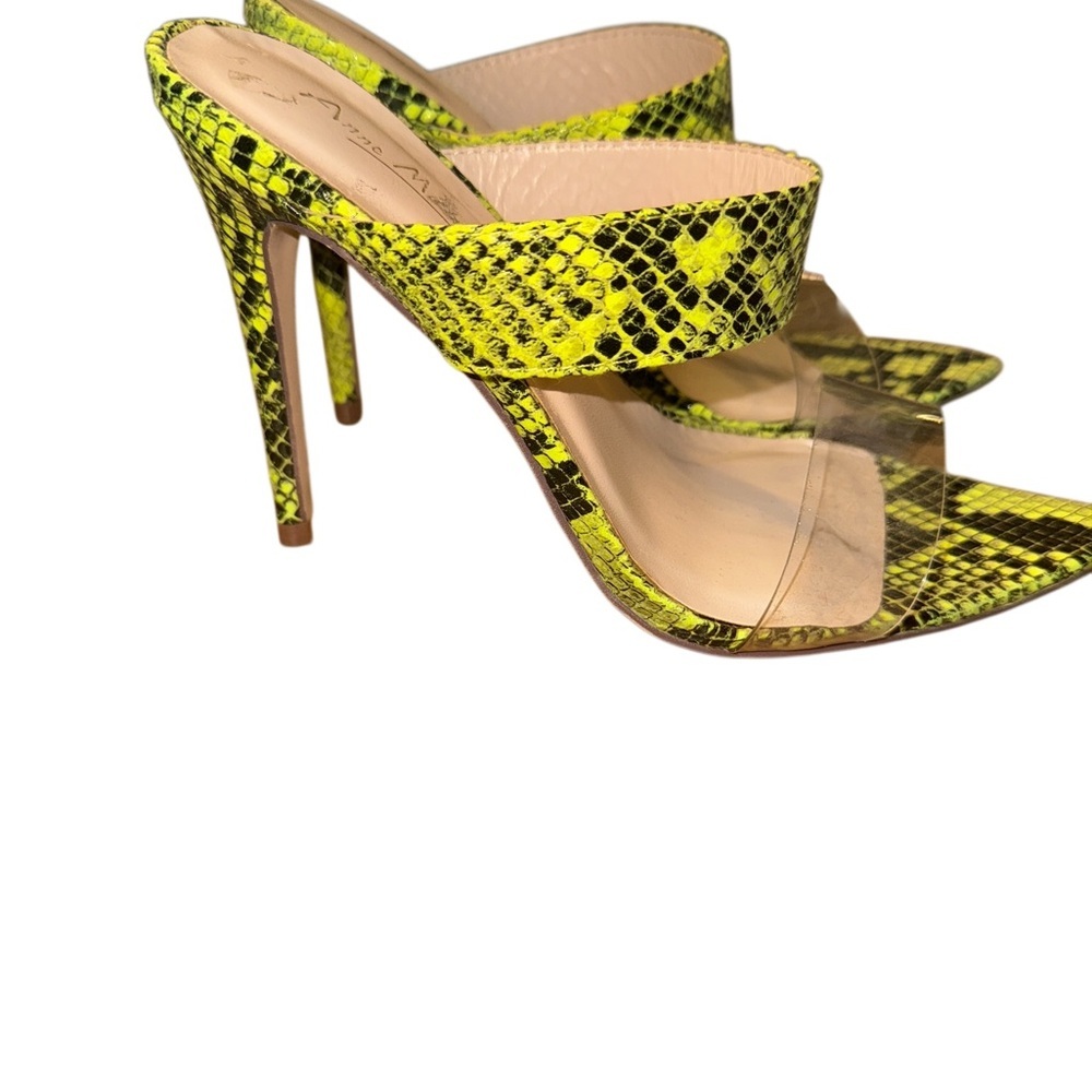 ANNE MICHELLE
EXCEPTION-3.1 2 BAND POINTY
TOE HEELS - Picture 3 of 6